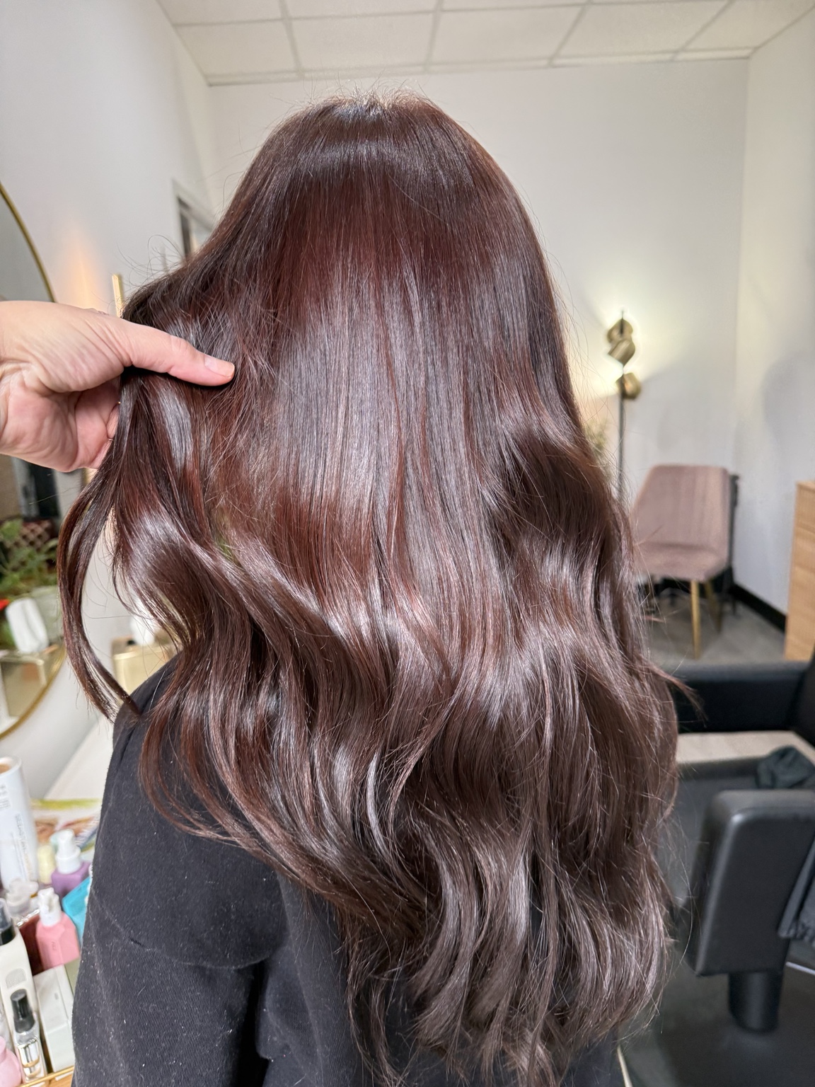 Glossy brunette hair